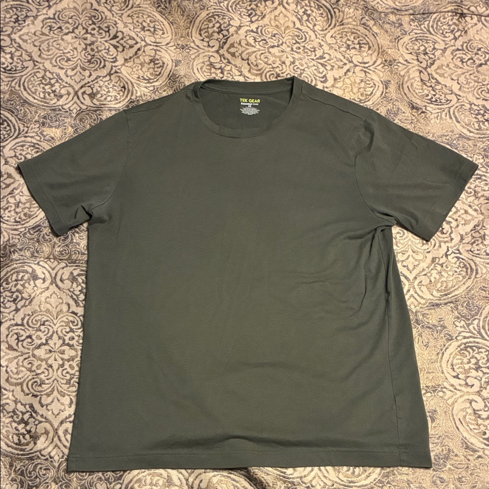 Tek Gear Dark Green Short Sleeve Tee